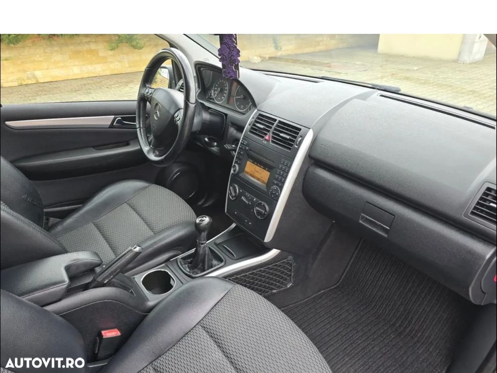 Mercedes-Benz A 150 BlueEFFICIENCY - 8