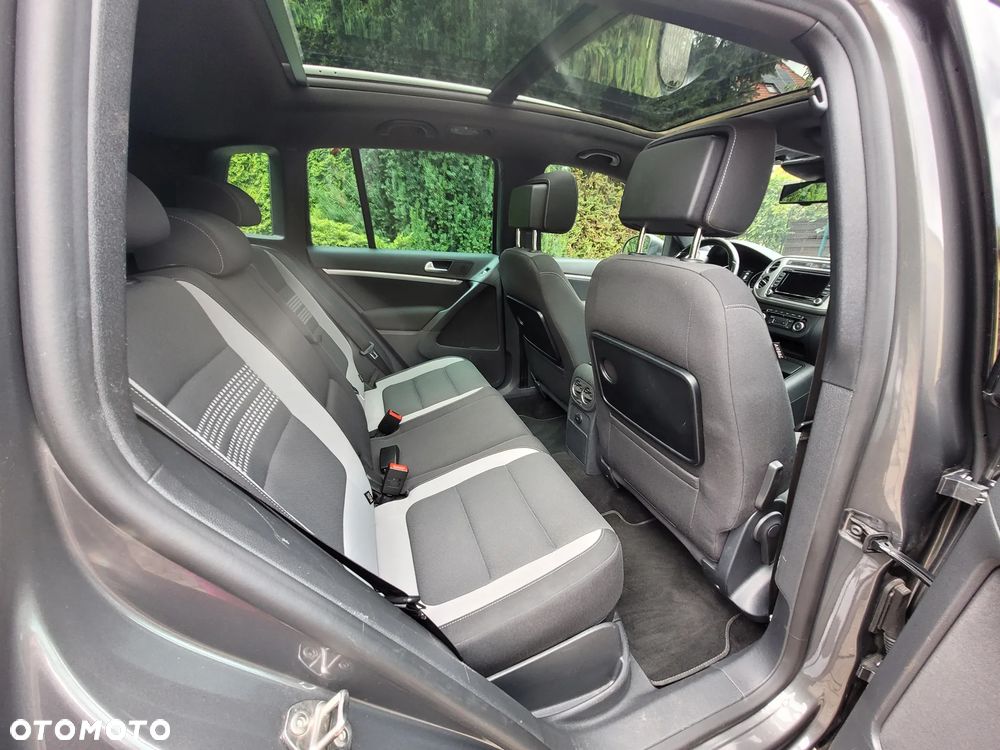 Volkswagen Tiguan 2.0 TDI DPF 4Motion BlueMotion Technology DSG Cup Track & Style - 26