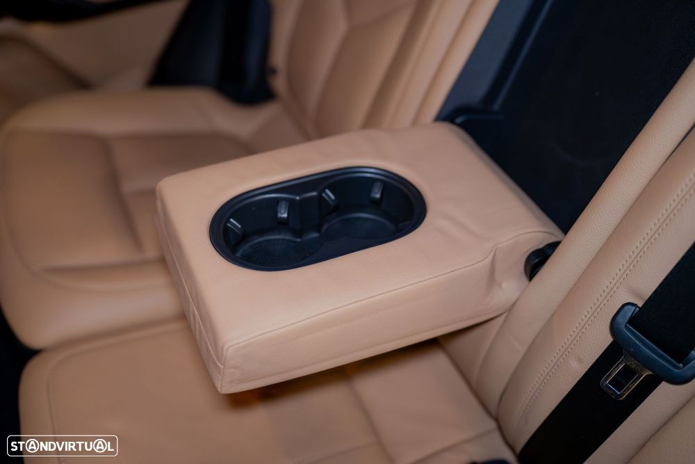 Porsche Cayenne S E-Hybrid - 36