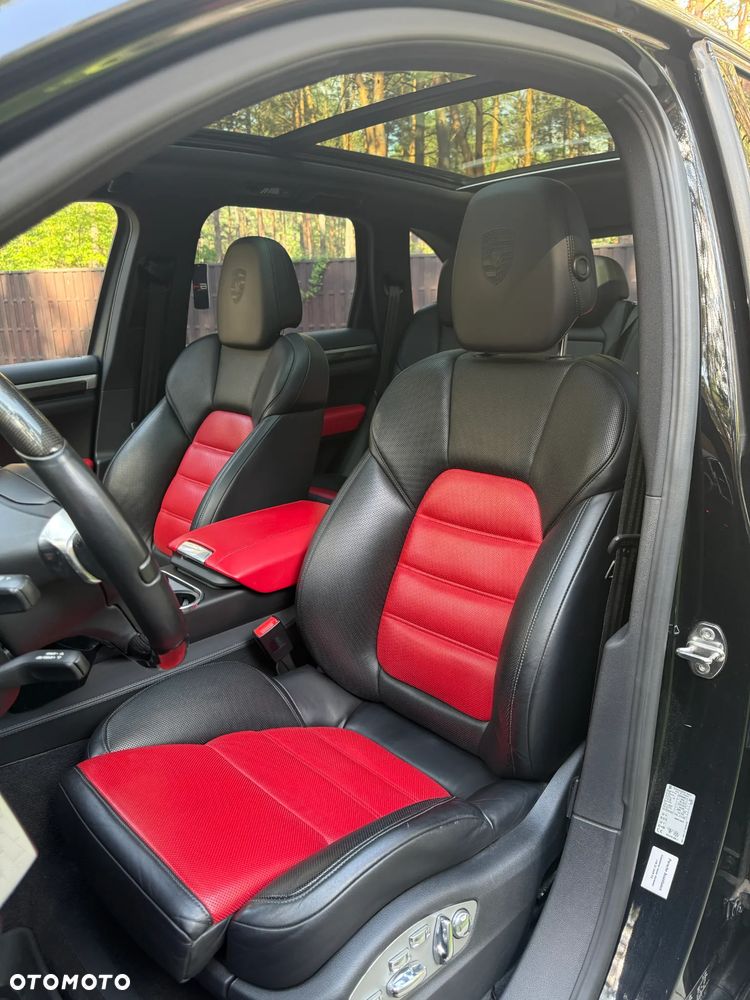 Porsche Cayenne - 19