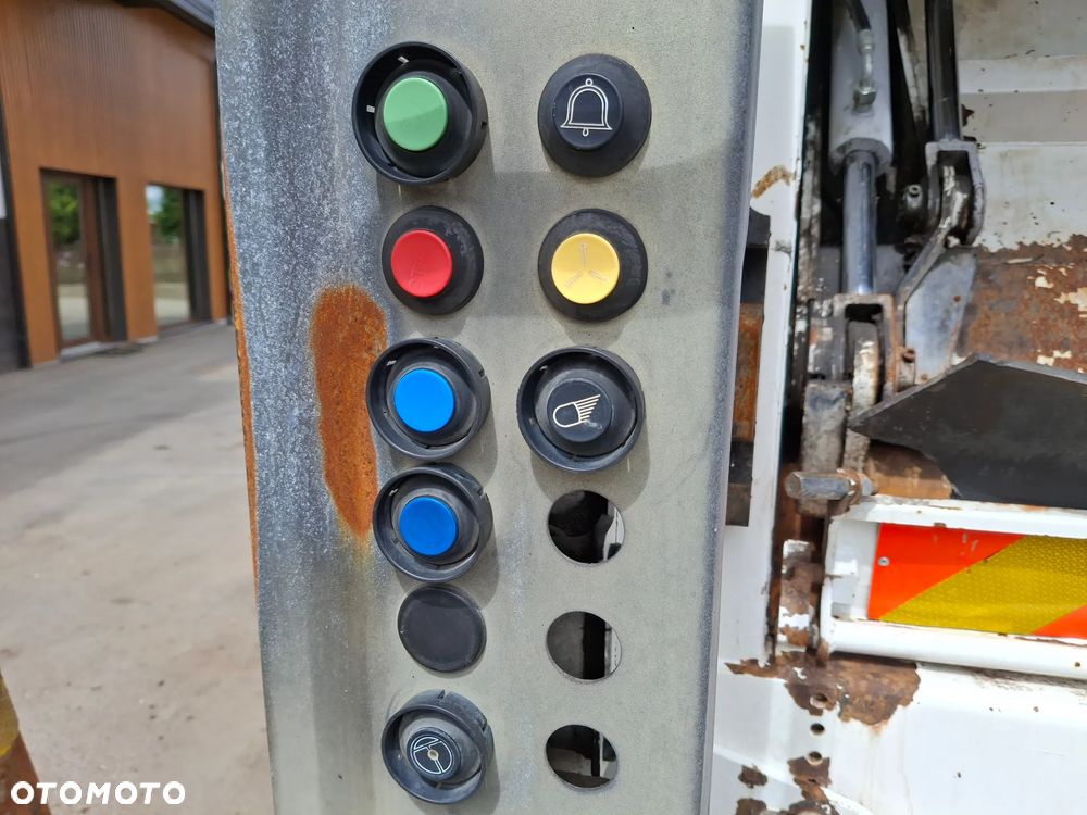 Iveco Stralis 360 Euro 6 Śmieciarka Dwukomorowa FAUN SL5 TR2L 2015 Rok Segregacja Odpady 3 Osie Tył Na Poduszkach - 19