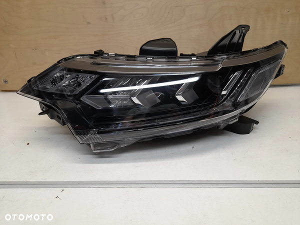 MITSUBISHI OUTLANDER 3 III LIFT LAMPA PRZÓD FULL LED LEWA ECM921-21E10