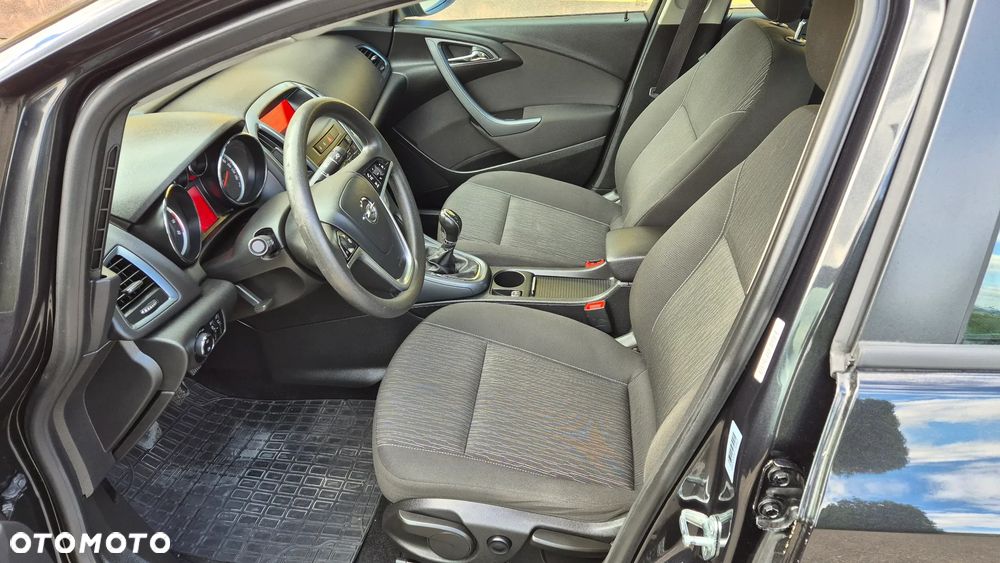 Opel Astra 1.4 Turbo - 11
