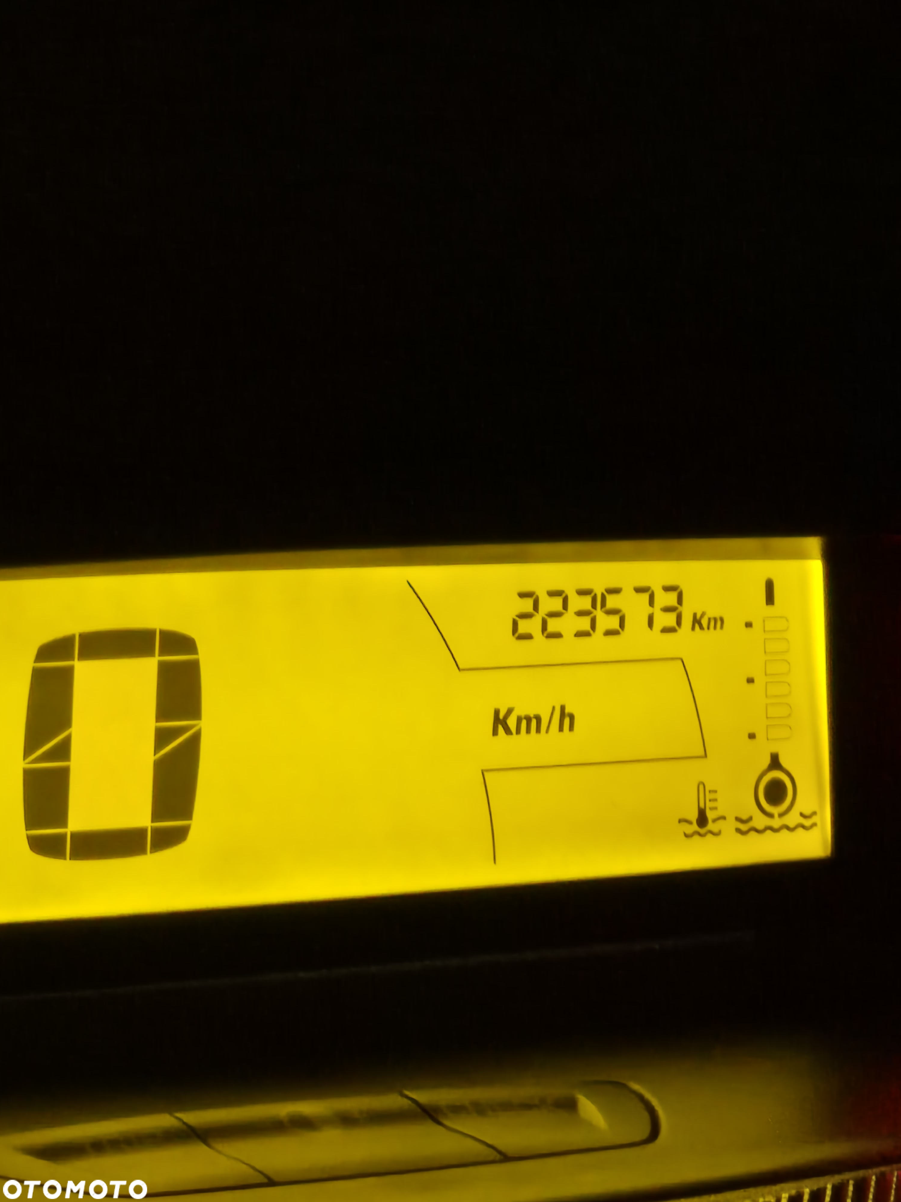 Citroën C4 2.0 16V Exclusive - 7