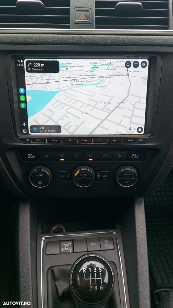 Volkswagen Jetta 1.4 TSI Highline - 2