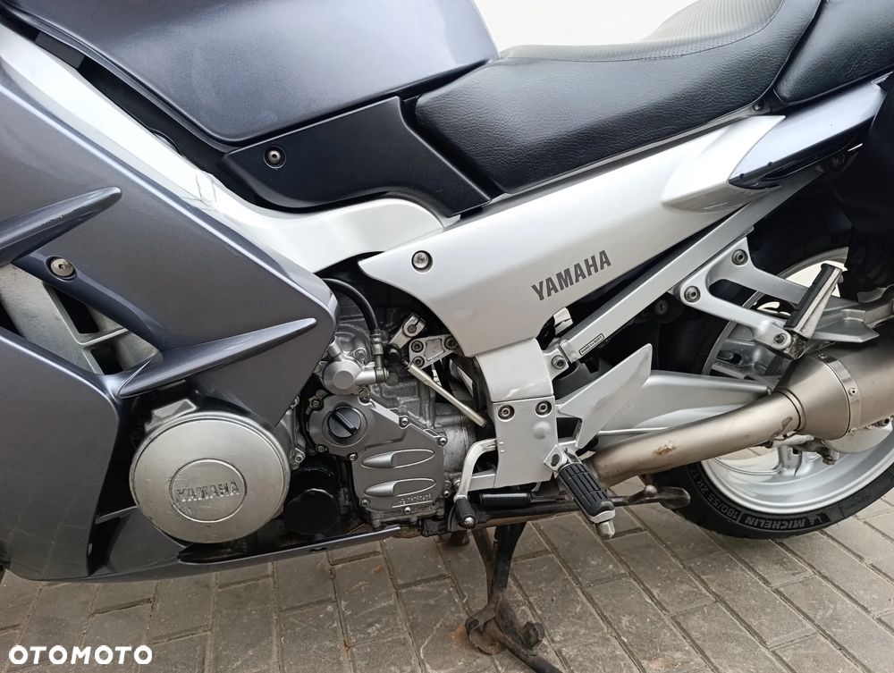 Yamaha FJR - 15