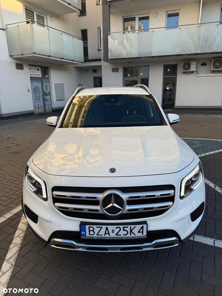 Mercedes-Benz GLB 200 d 4Matic 8G-DCT - 3