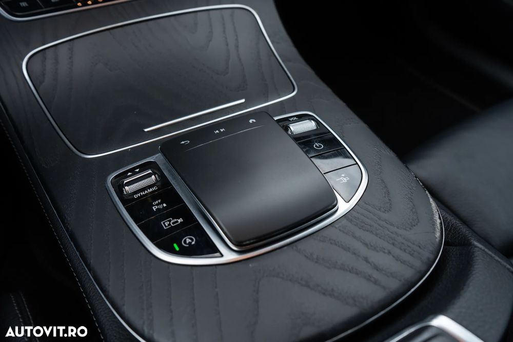 Mercedes-Benz E 450 4MATIC MHEV Aut. - 32