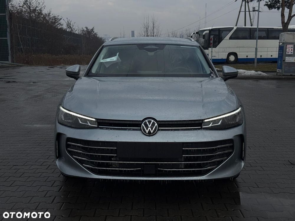 Volkswagen Passat - 3