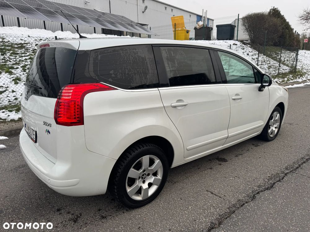 Peugeot 5008 HDI 150 Active - 4