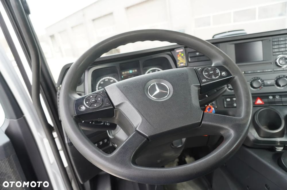 Mercedes-Benz Arocs 2633 burtowy / HDS FASSI F155A.0.23 / PILOT / 230 tys. km_224158 - 22
