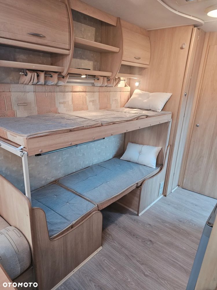 Hobby STERLING. WŁĄCZ FILMIK !!! 4 os. 2 SYPIALNIE. ŁÓŻKO PIĘTROWE. DUŻA ŁAZIENKA. NOWY SOLAR - 32