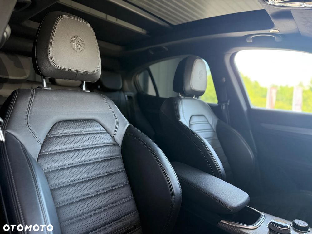 Alfa Romeo Stelvio 2.0 Turbo Veloce Q4 - 23