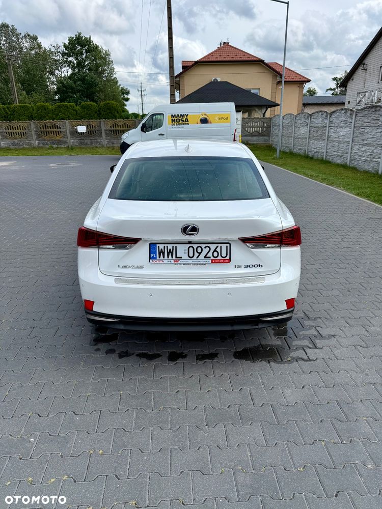 Lexus IS - 4