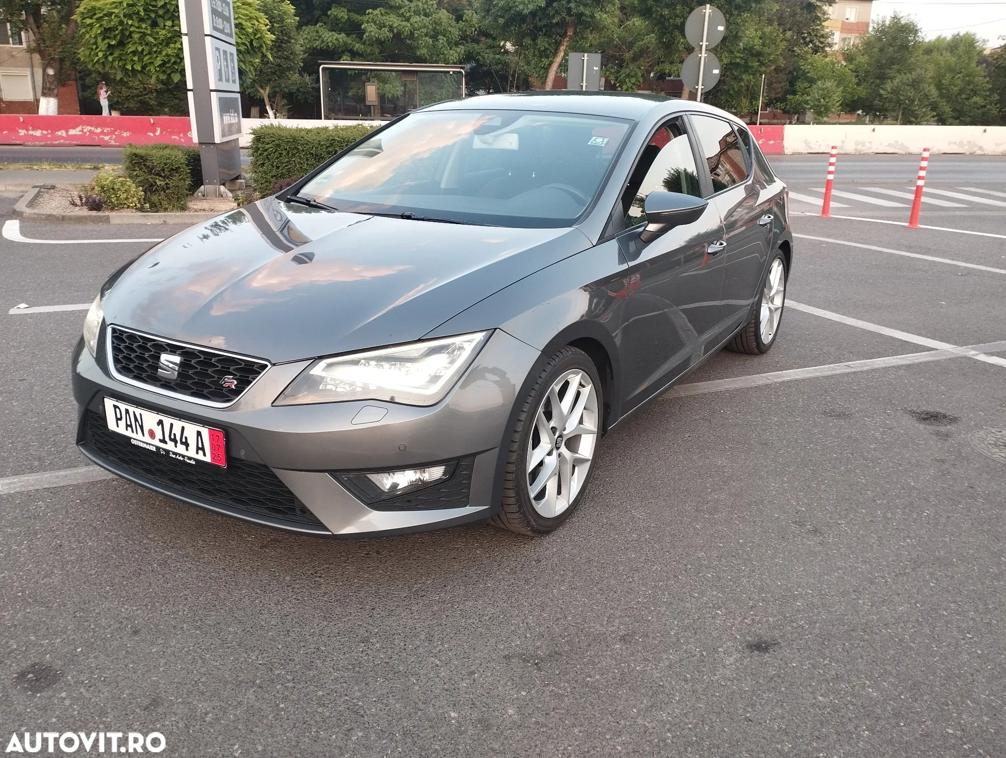 Seat Leon 2.0 TDI DPF Start&Stop FR - 2