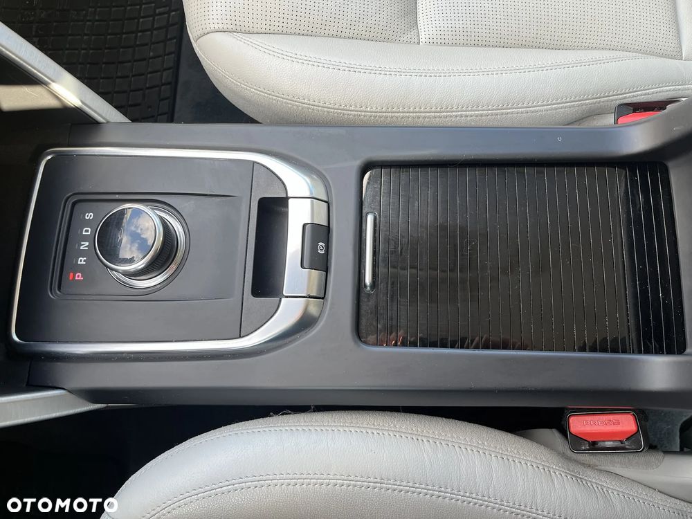 Land Rover Discovery Sport 2.0 Si4 SE - 4