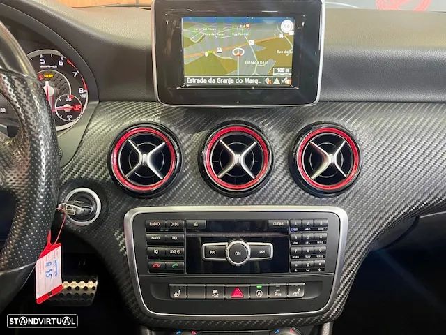 Mercedes-Benz A 45 AMG 4Matic Speedshift 7G-DCT - 18
