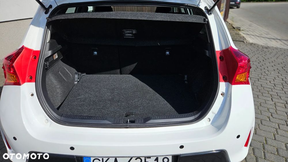 Toyota Auris 1.6 Premium - 13