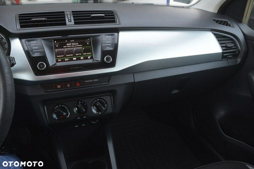 Skoda Fabia - 23