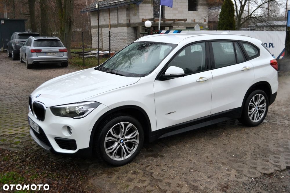 BMW X1 sDrive18d Sport Line - 16