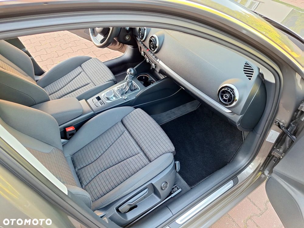 Audi A3 Sportback 1.4 TFSI S tronic Attraction - 11