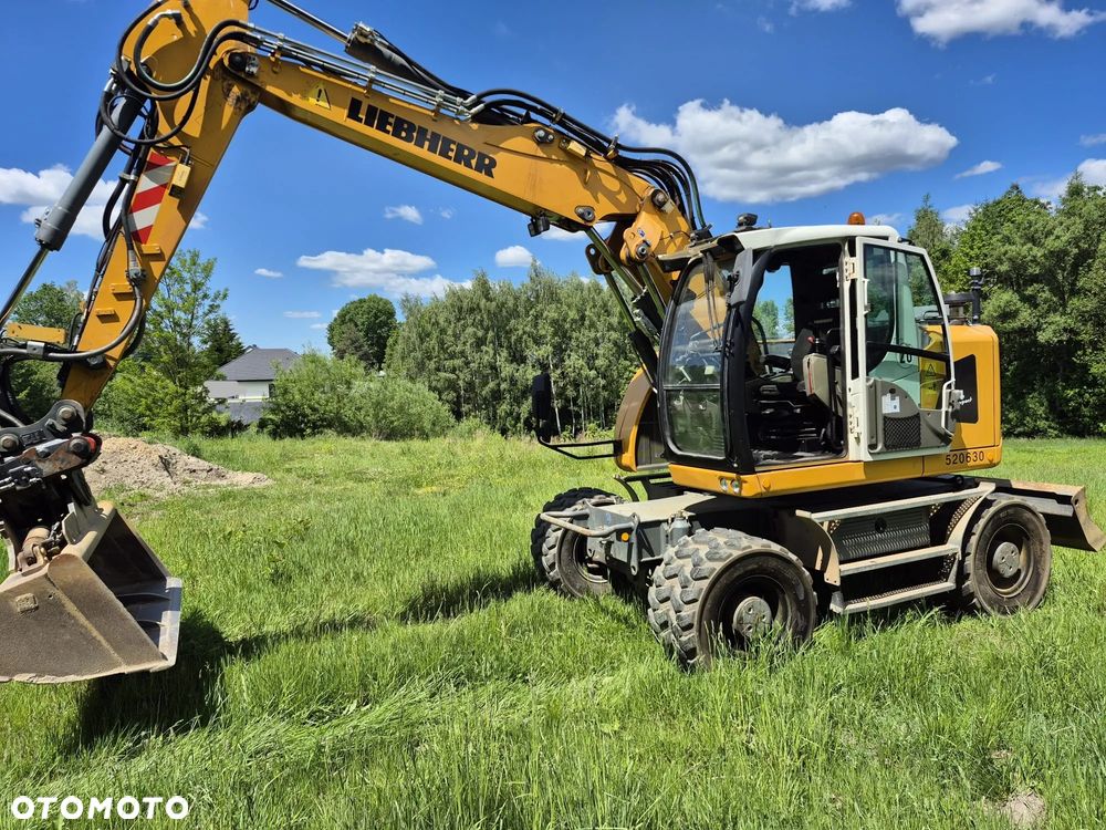 Liebherr A914 - 9