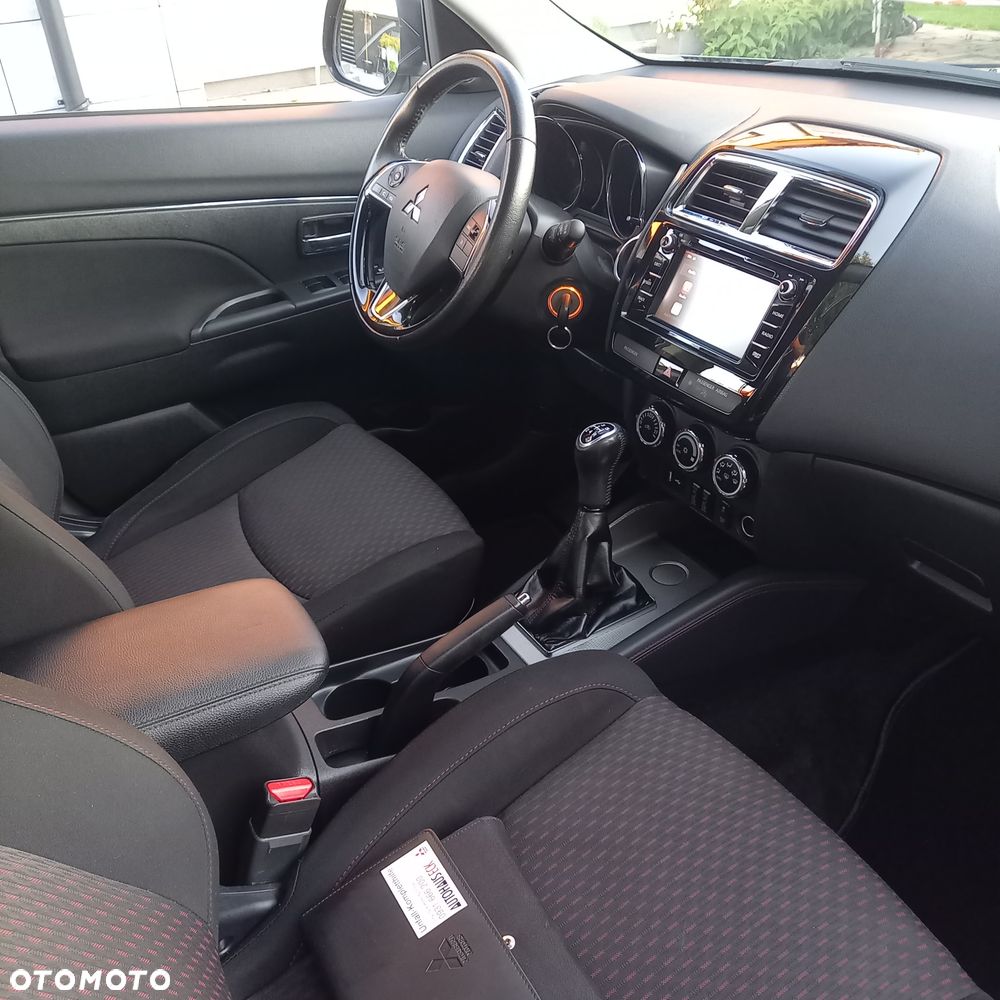 Mitsubishi ASX - 11