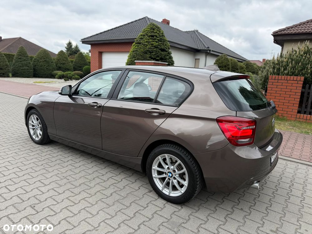 BMW Seria 1 120d - 4