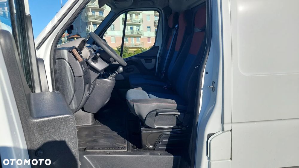 Renault Master - 33