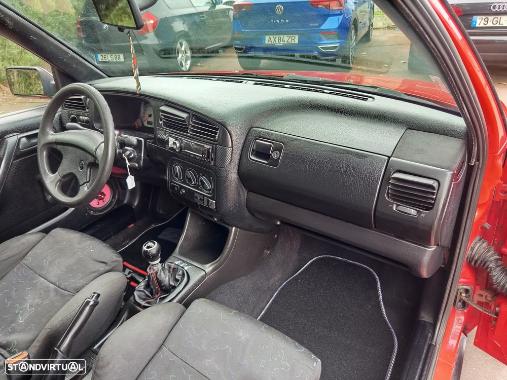 VW Golf 1.9 TDi GL - 27