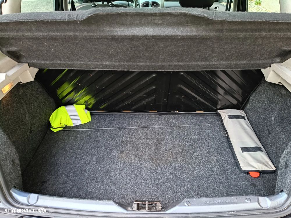 Peugeot 206 1.4 XT - 8