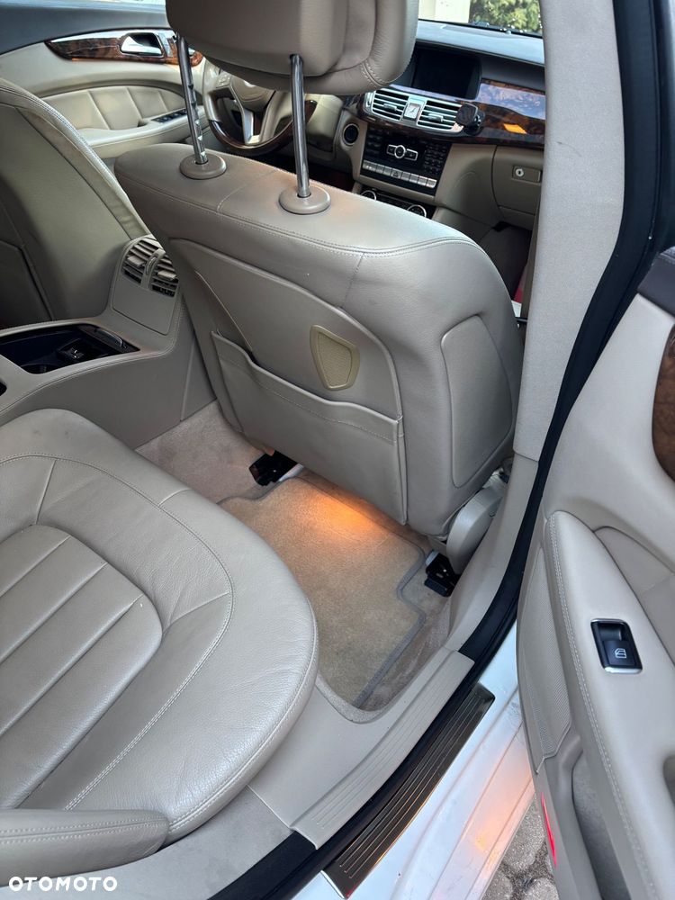 Mercedes-Benz CLS 500 7G-TRONIC - 13