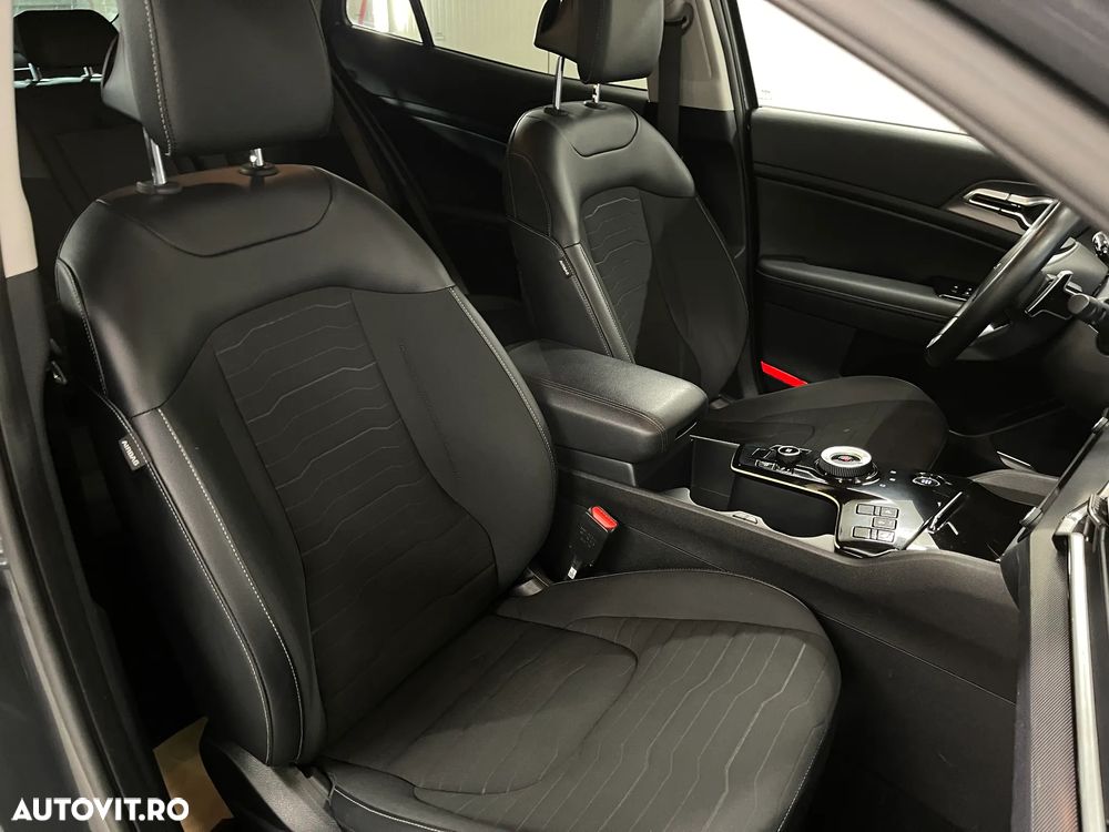 Kia Sportage 1.6 T-GDI HEV 6AT 4x2 Business Line - 11