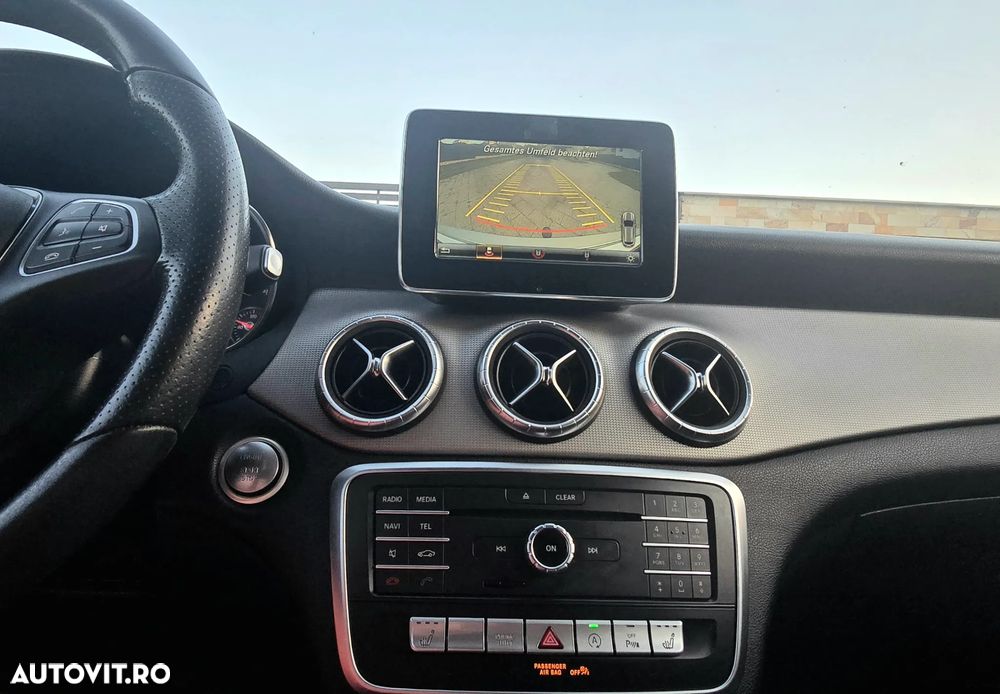 Mercedes-Benz CLA 220 d 7G-DCT AMG Line - 8