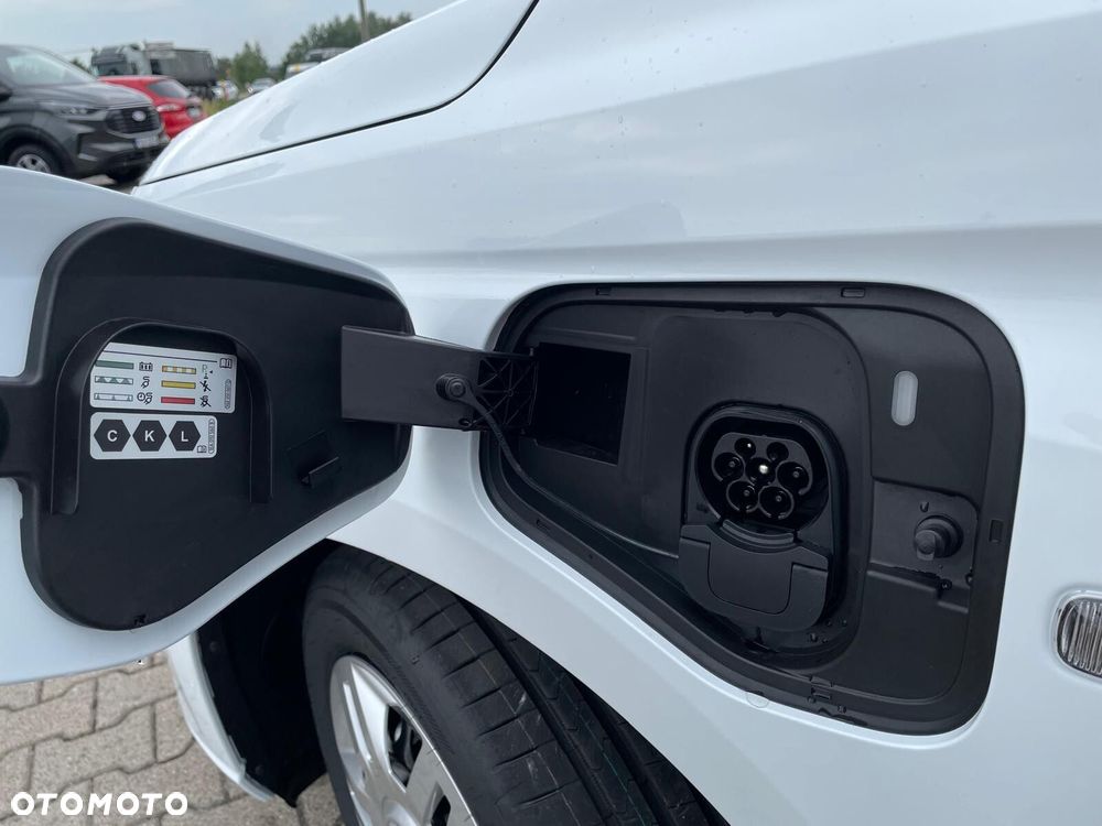 Ford Transit Connect - 18