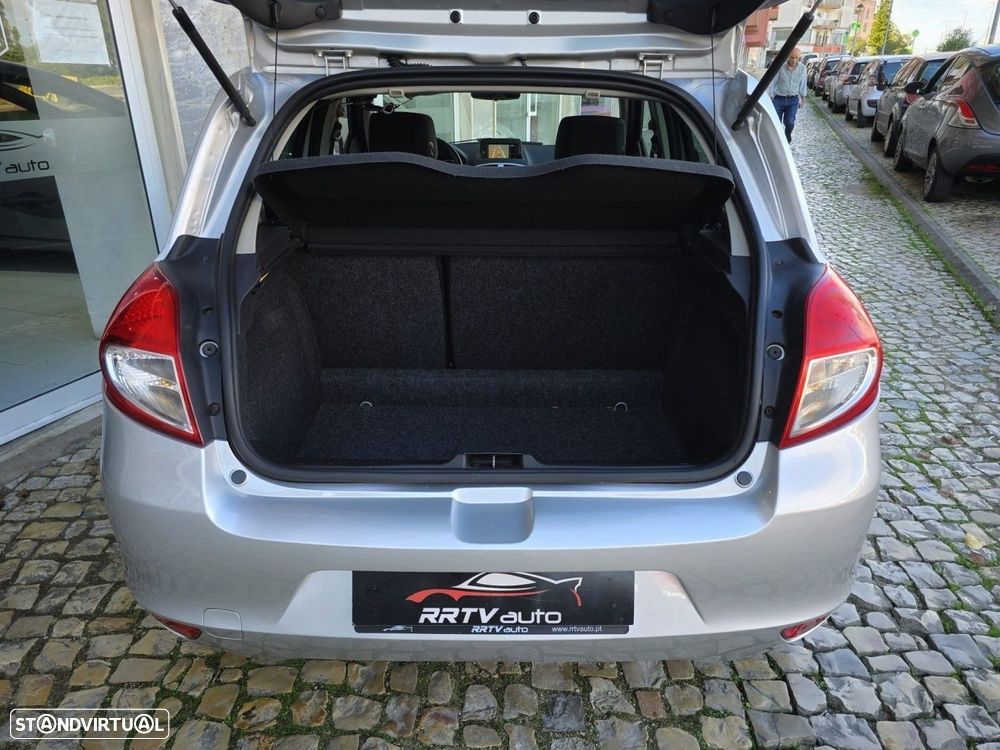 Renault Clio 1.2 16V Dynamique S - 8