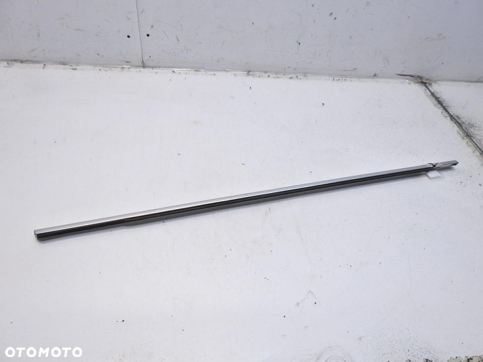 LISTWA ZGARNIAJĄCA LEWY TYŁ VOLVO V70 III - 5