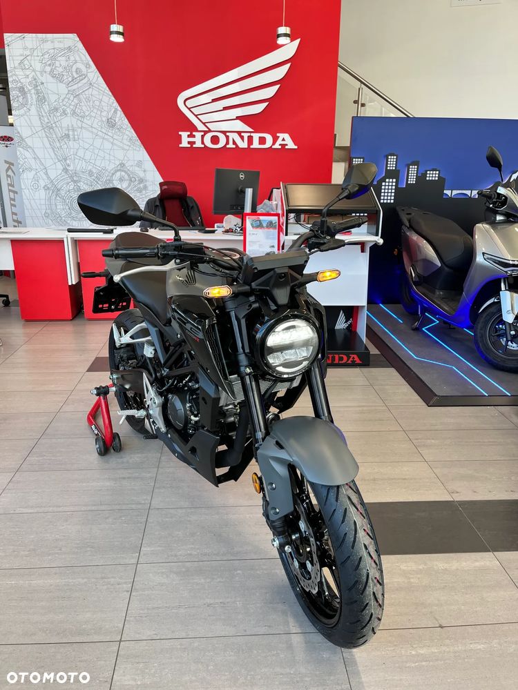 Honda CB - 17