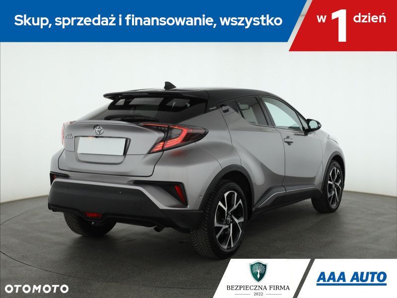Toyota C-HR - 7