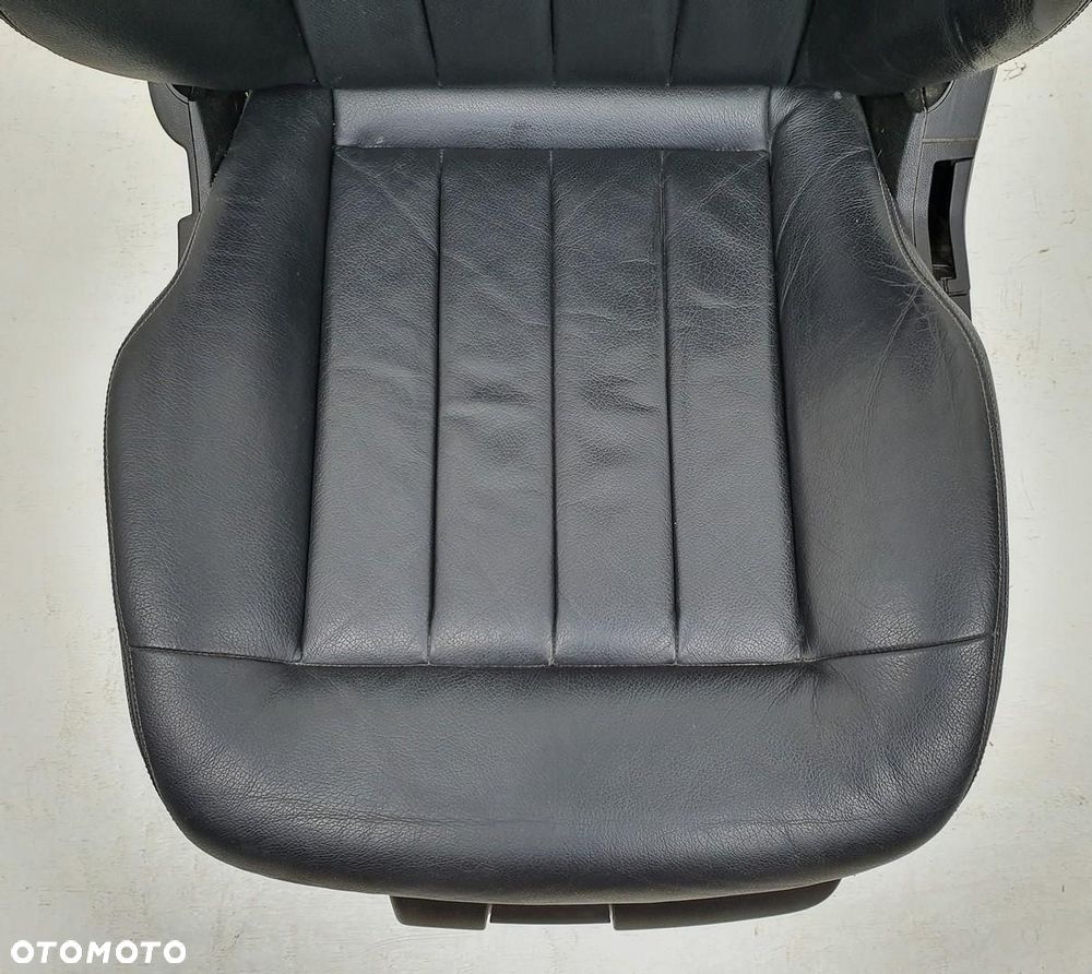 FOTEL LEWY PRZEDNI PRZÓD SKÓRA GRZANY MERCEDES W212 EUROPA - 2