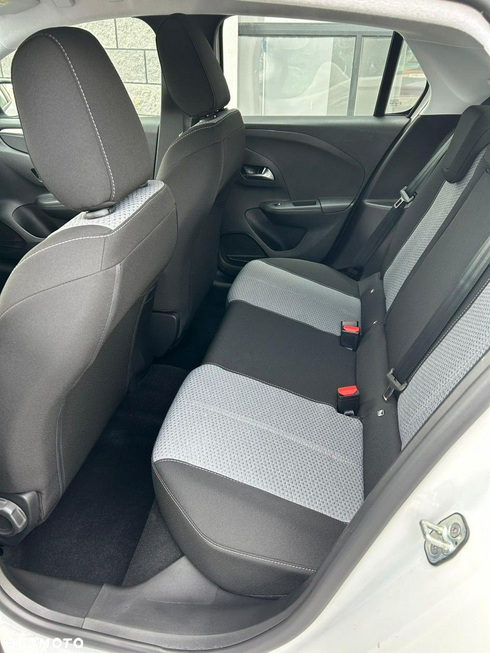 Opel Corsa - 10