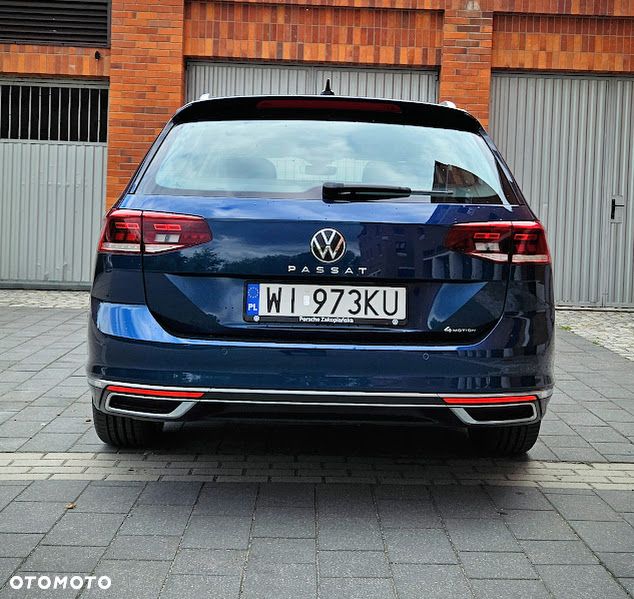 Volkswagen Passat 2.0 TDI Business DSG - 35