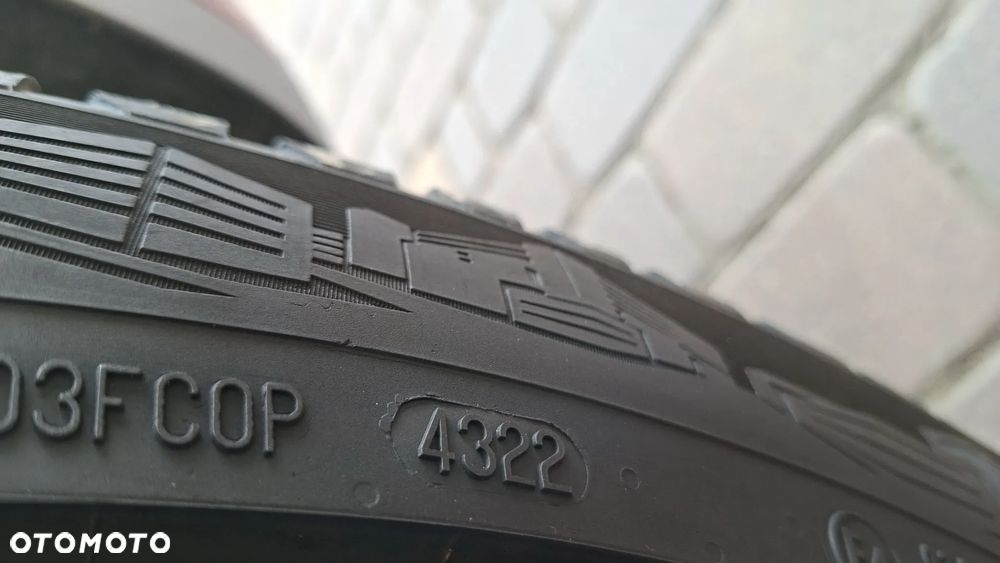 Jaguar E-Pace D150 AWD R-Dynamic S - 16