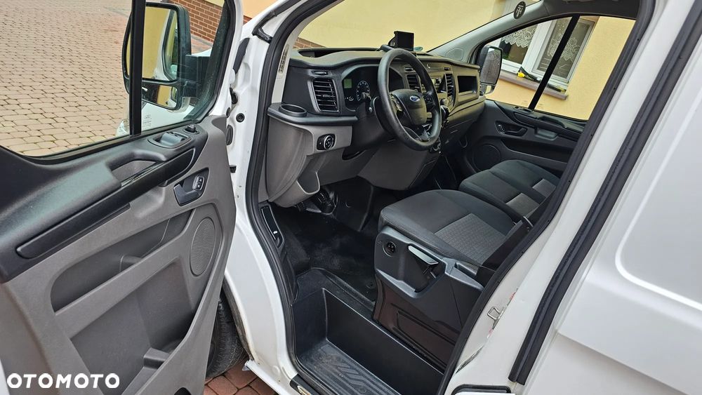 Ford Transit Custom - 25