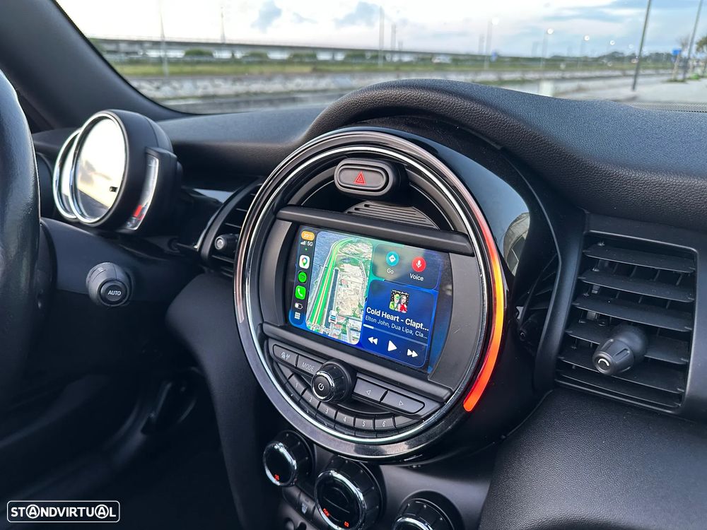 MINI Cabrio Cooper D Auto - 33