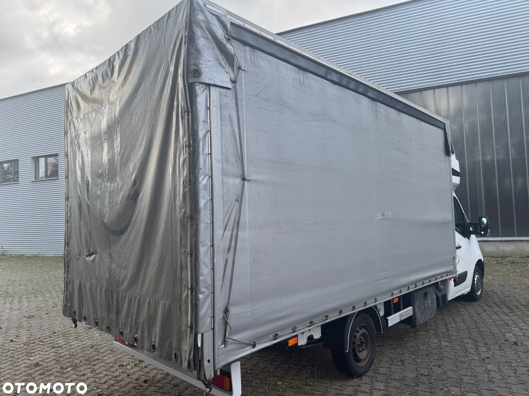 Opel Movano - 11