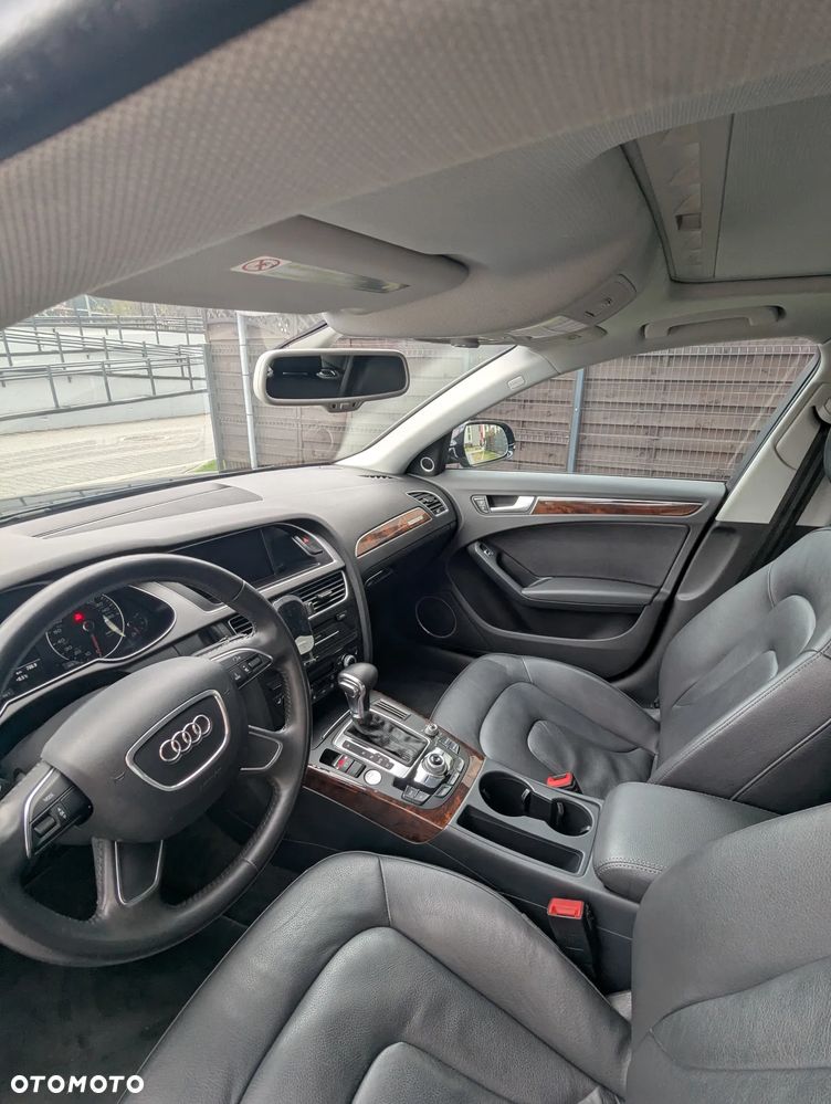 Audi A4 Limousine - 4