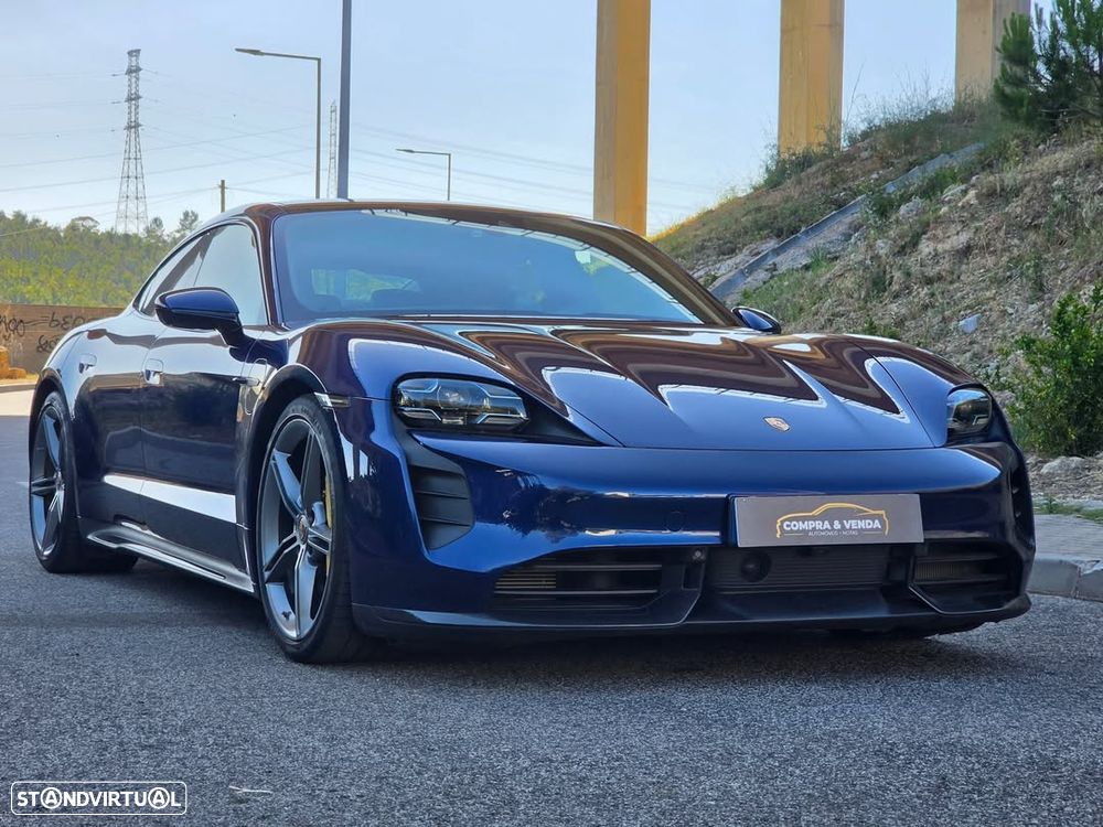 Porsche Taycan Turbo S - 3