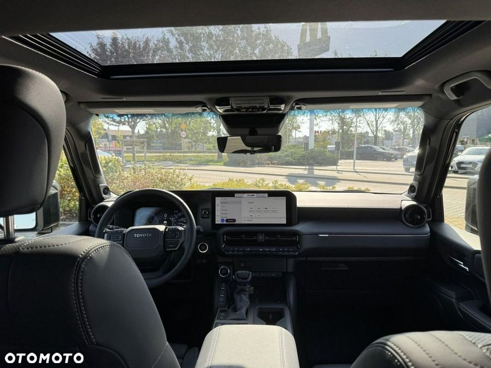 Toyota Land Cruiser - 16