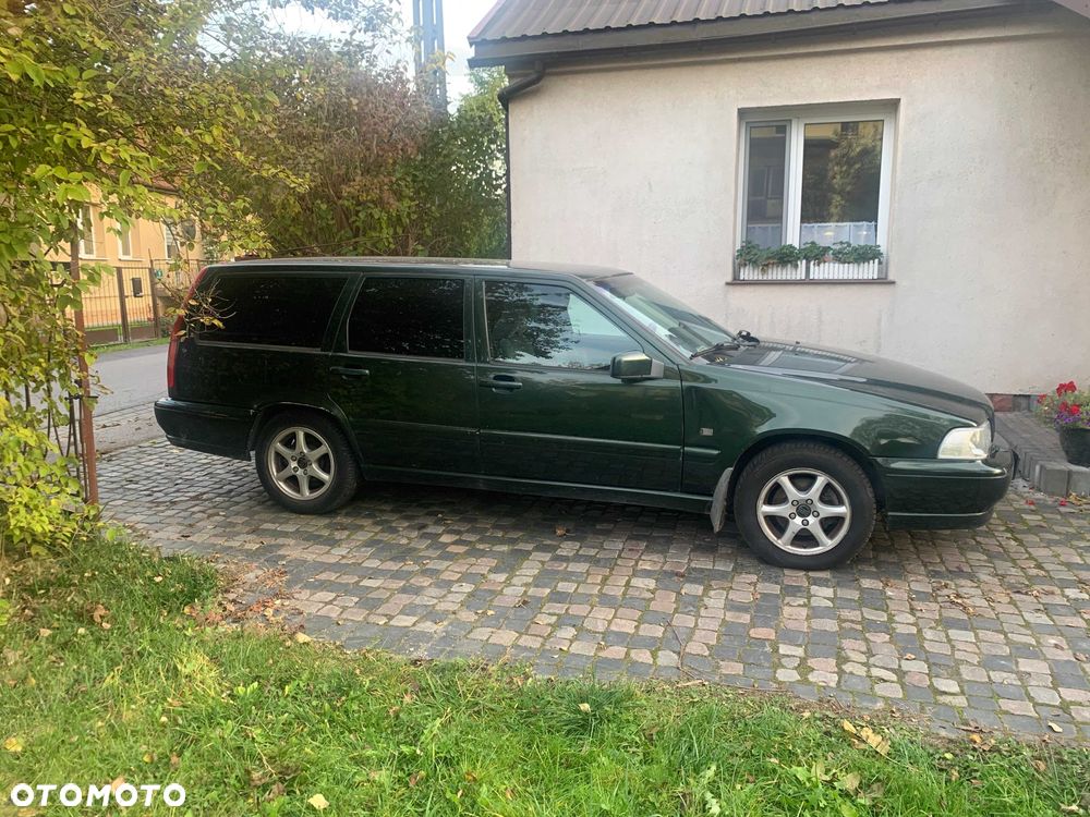 Volvo V70 - 1